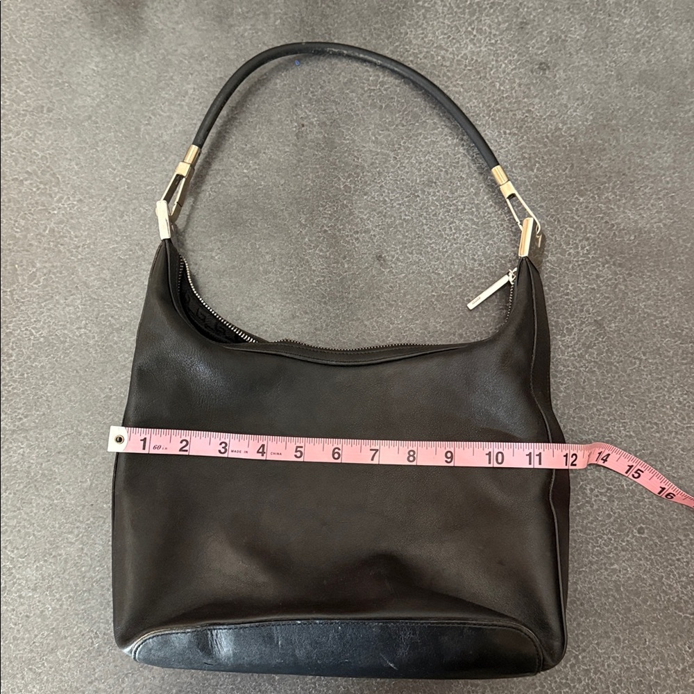 ✨ Authentic Gucci Tom Ford–Era Small Leather Hobo Bag (1997–1999) ✨ - Picture 14 of 17